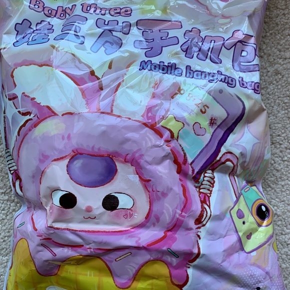 Labubu - Picture 2 of 3